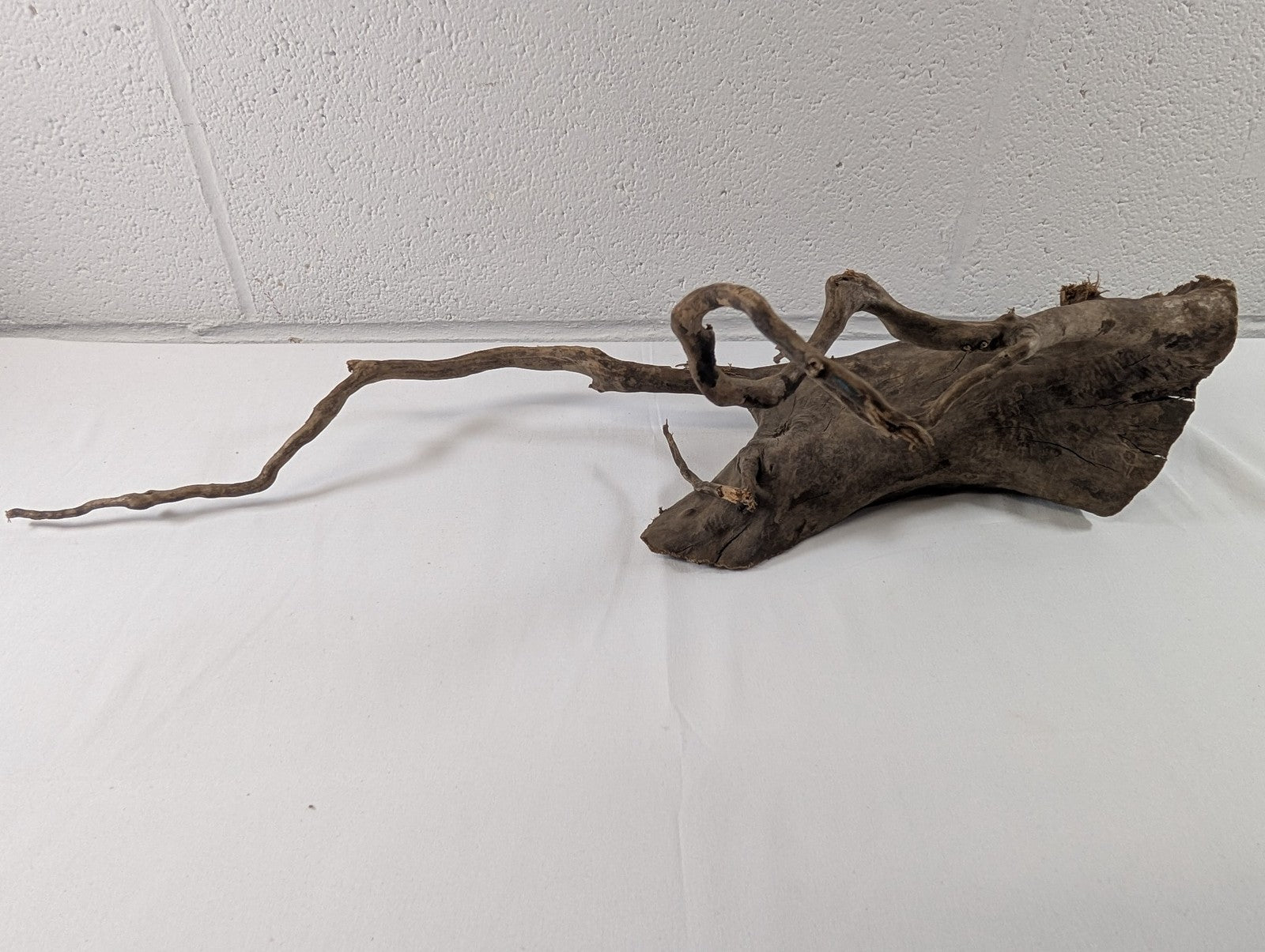 Natural Dark Moor Wood Root Driftwood for Aquarium/Terrarium (A10004)