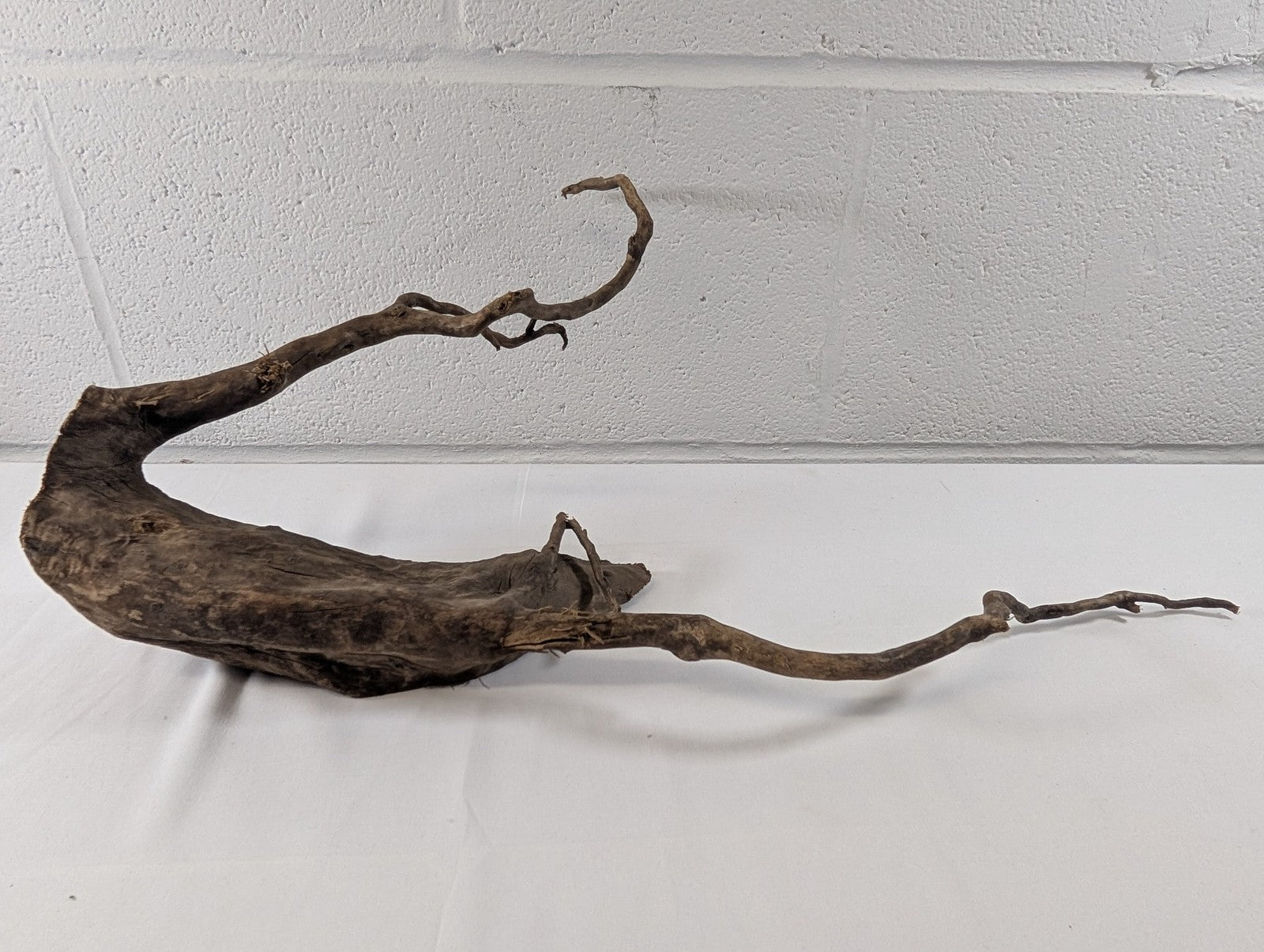 Natural Dark Moor Wood Root Driftwood for Aquarium/Terrarium (A10004)