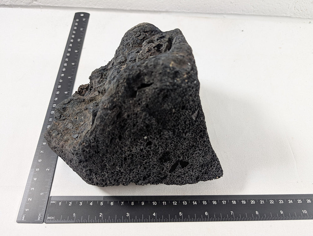 Black Lava Rock Volcanic Decoration Aquascaping Aquarium 1 Piece 1.3kg (RC10022)