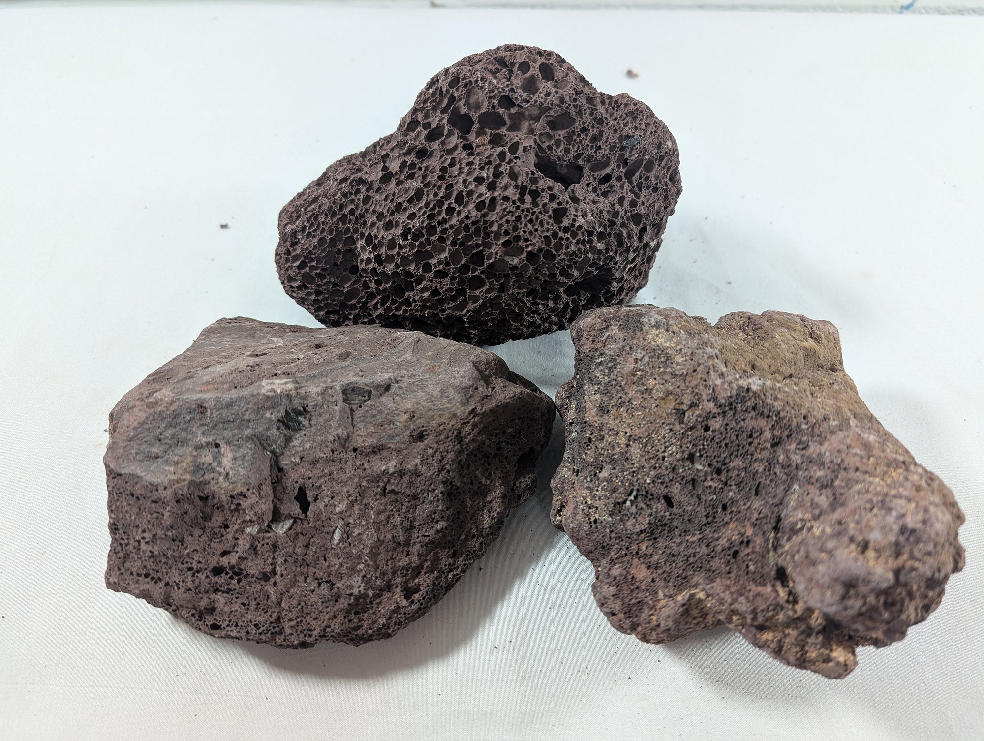 Red Lava Rock Volcanic Decoration Aquascaping Aquarium 3 Pieces 1.6kg (RC10035)