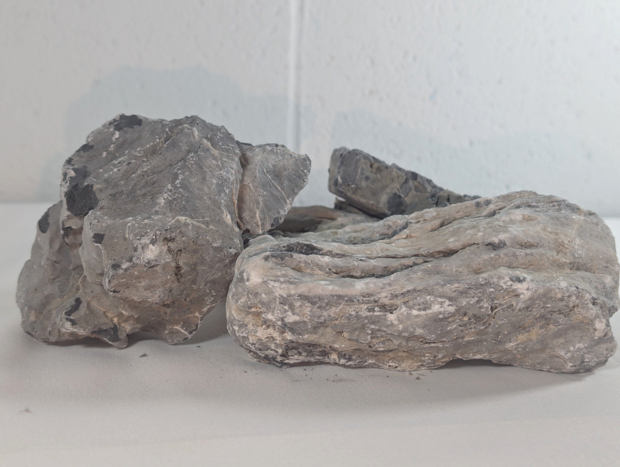 Seiryu Rock Aquascaping Premium Quality IWAGUMI Aquarium x3 2.2kg (RC10063)