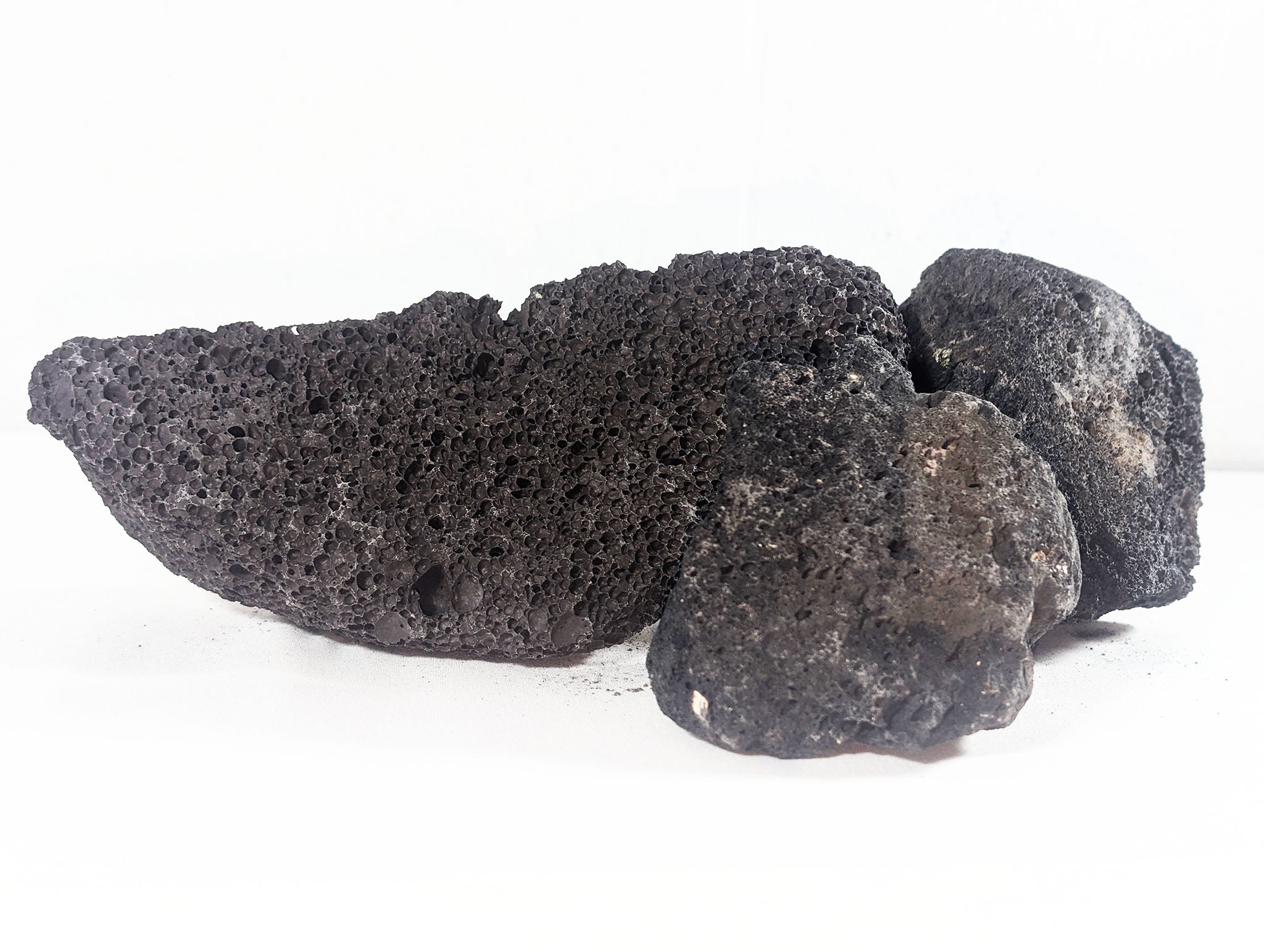 Black Lava Rock Volcanic Decoration Aquascaping Aquarium 3 Piece 1.3kg (RC10065)