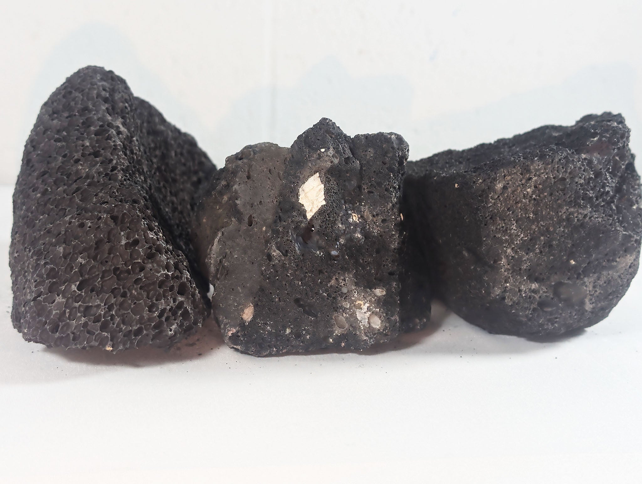 Black Lava Rock Volcanic Decoration Aquascaping Aquarium 3 Piece 1.3kg (RC10065)
