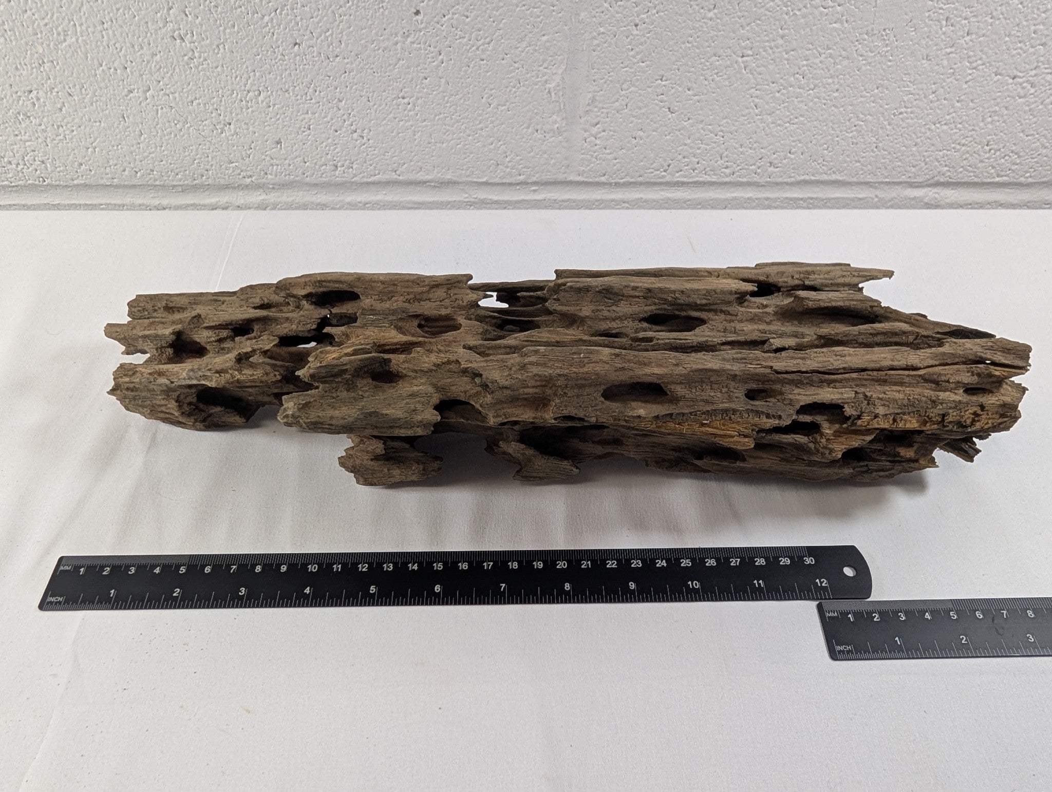 Natural Honeycomb Wood Catfish Shrimp Aquarium/Terrarium D40xW12xH9.5 (DW10011)