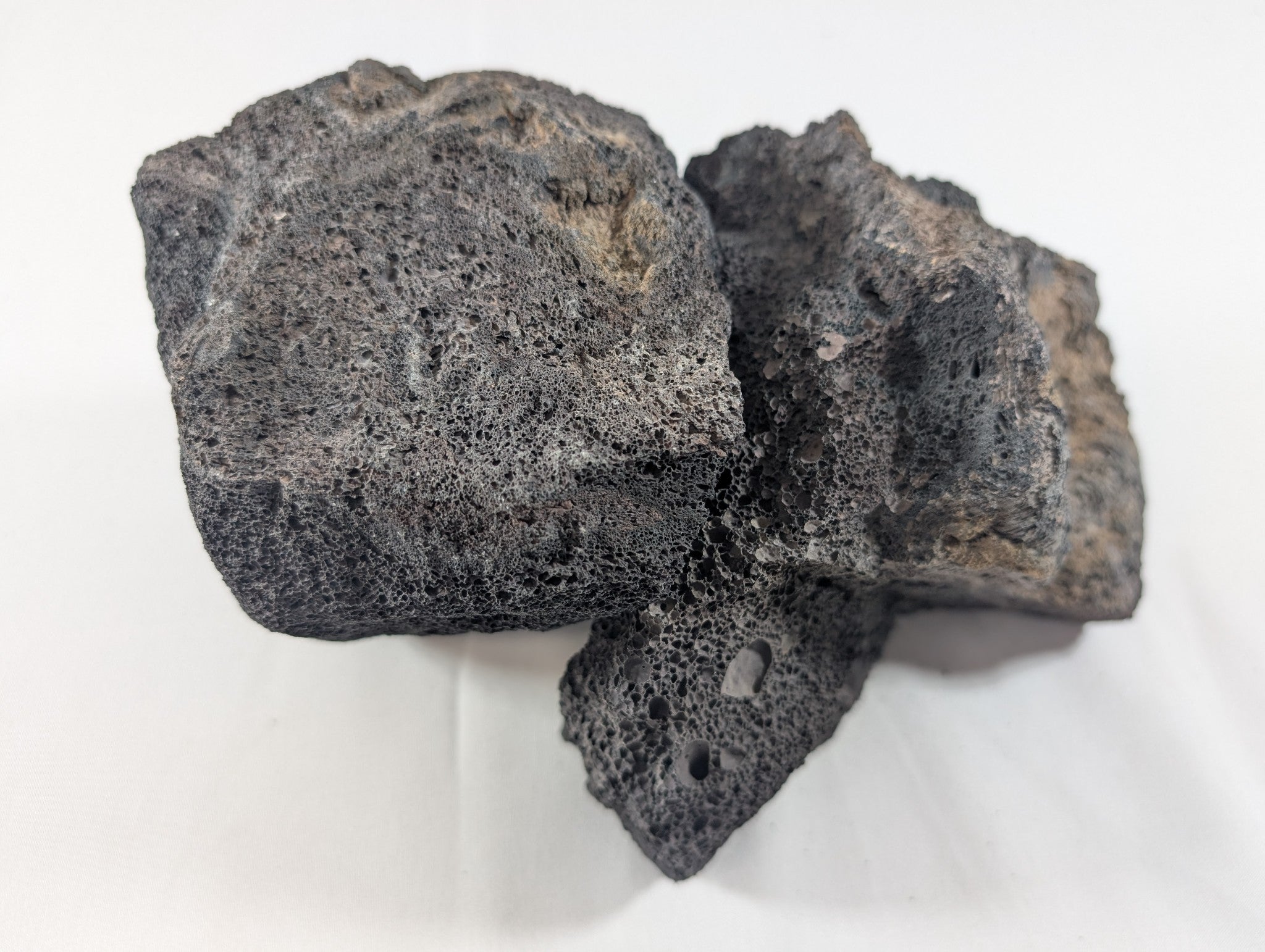 Black Lava Rock Volcanic Decoration Aquascaping Aquarium 2 Piece 1.6kg (RC10020)